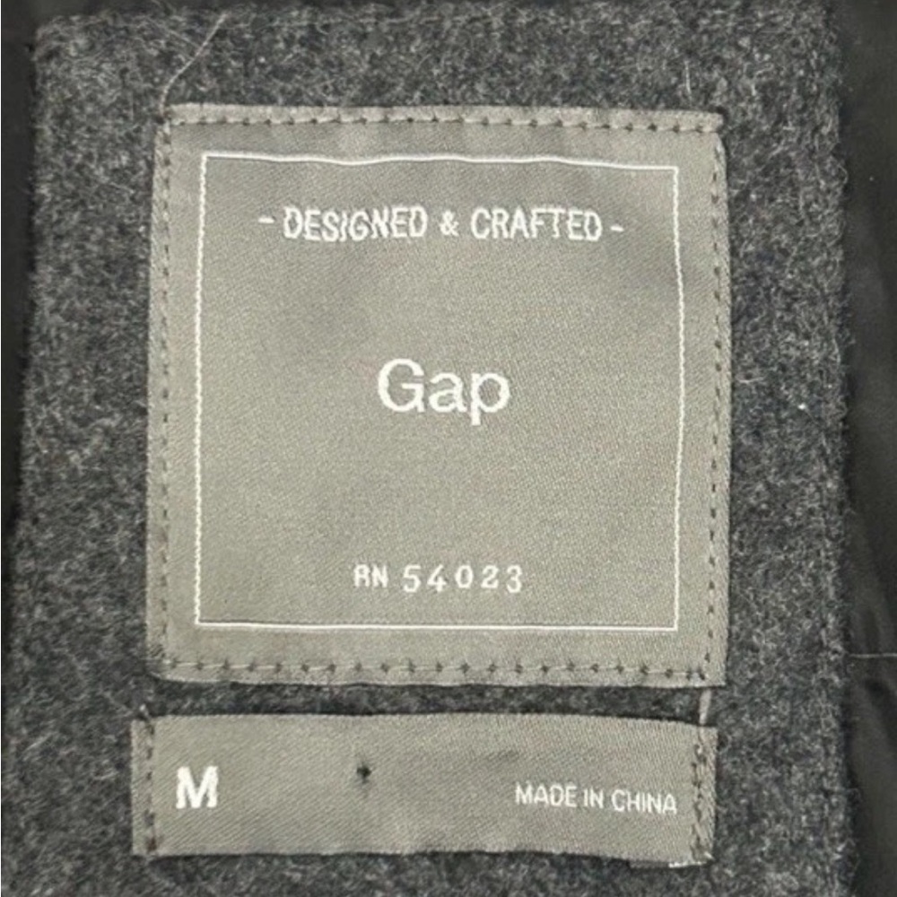 Gap Jacket - Picture 2 of 9